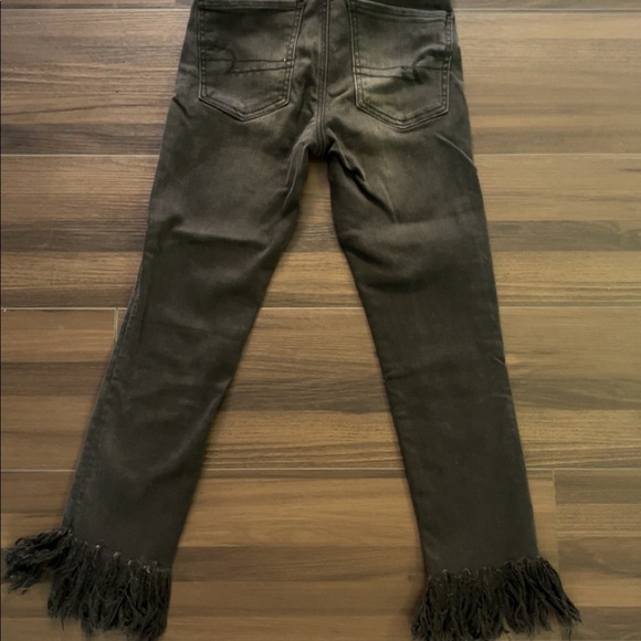 AE Hi-Rise Jegging Crop Frayed Bottoms - Picture 5 of 7